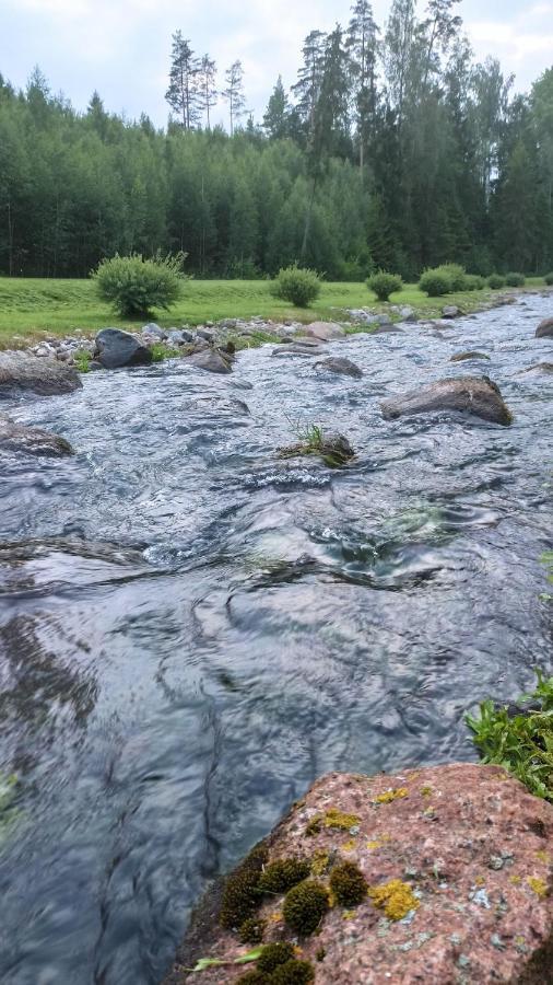 Hotel Orupohja Kaempingud Ja Telkimisala Põlva Exterior foto