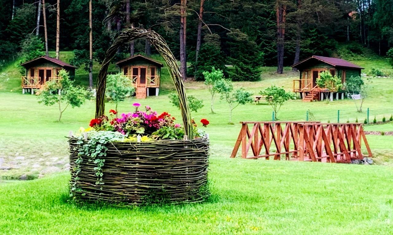 Hotel Orupohja Kaempingud Ja Telkimisala Põlva Exterior foto